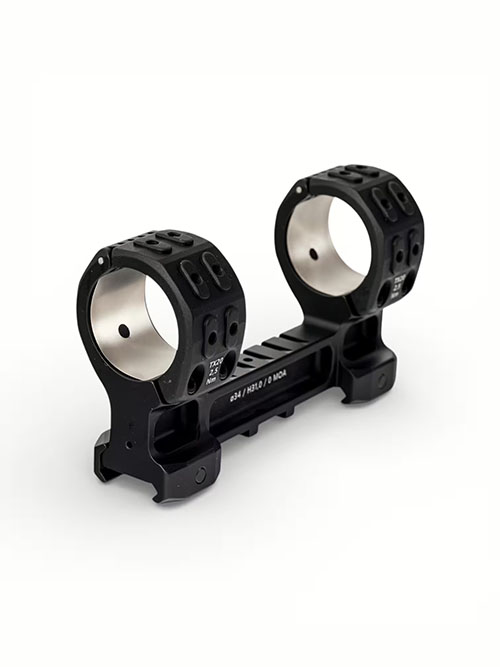 ERATAC T7 offers innovative design, reliable ERA-Grip inlays for secure clamping, no glue needed, lower torque requirements, and safe mounting for thin-walled scopes.