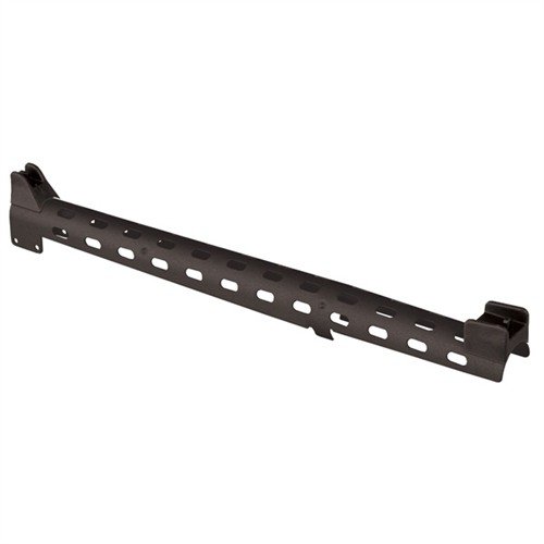 Získejte rychlé zaměřování s rear ghost ring a chraňte ruku před popálením díky ocelovému Heat Shield s chladicími otvory, vhodný pro většinu brokovnic.