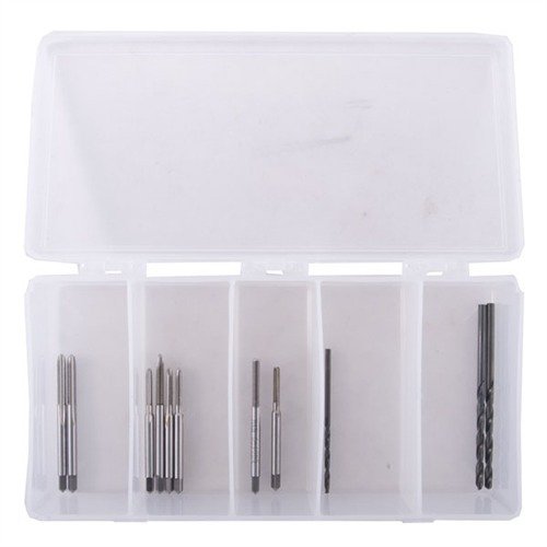 Objevte náš DRILL & TAP STARTER KIT pro snadné montování optických mířidel a montážních základů díky kvalitním vrtákům a závitníkům v odolném pouzdře.