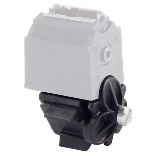 Sjednocuje tři zásobníky 10/22® pro rychlé přebíjení, kompaktní design a snadné použití s nízkou hmotností, ideální pro efektivní střelbu.