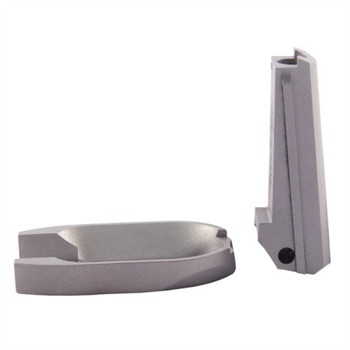 Získejte rychlejší a snadnější nabíjení s magwell a mainspring housing, které zajišťují pohodlný úchop a bezproblémové odstranění zaseknutých zásobníků.