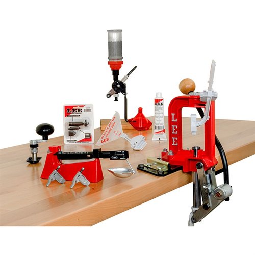 Sada 50. výročí LEE zahrnuje Breech Lock Challenger Press, Perfect Powder Measure a další nástroje pro efektivní a bezpečné nabíjení nábojů.