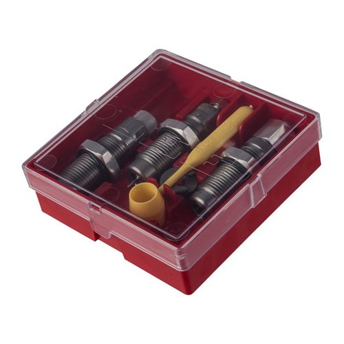 Sada obsahuje Carbide Full Length Sizing Die, Bullet Seating Die a Powder Thru Expanding Die, bez nutnosti použití lubrikantu pro efektivní nabíjení 7.62 Russian Nagant.