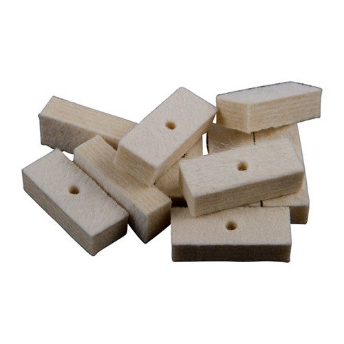 Dewey's Bolt Action Cleaning Kit effectively cleans hard-to-reach chambers and lugs, featuring a chamber mop, lug cleaning head, and durable nylon brush.