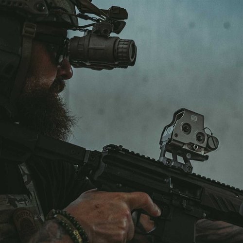 LERNA Optic Mount for EOTECH® XPS offers a 2.91" centerline for quick target ID, enhancing posture and situational awareness, ideal for tactical use.