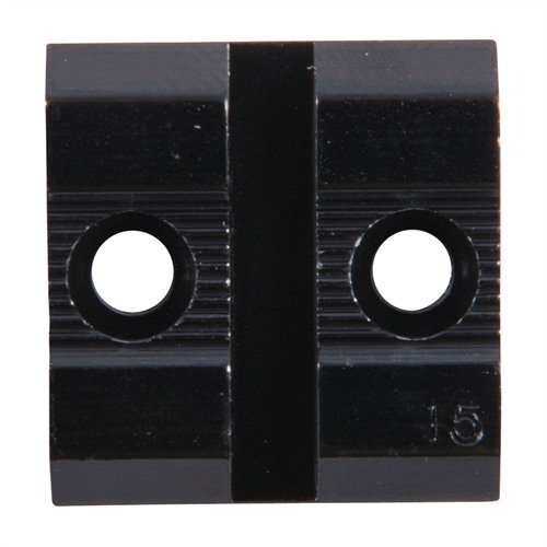 Lehké hliníkové základny WEAVER pro širokou škálu moderních i starších pušek, brokovnic a dlouhých pistolí. Objednávejte přední a zadní základnu.