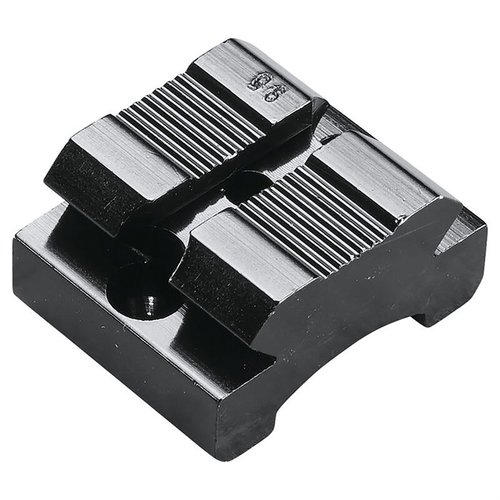 Lehké hliníkové základny WEAVER pro moderní i starší pušky, brokovnice a dlouhé pistole; dostupné jako jednotlivé kusy nebo páry pro optimální montáž.